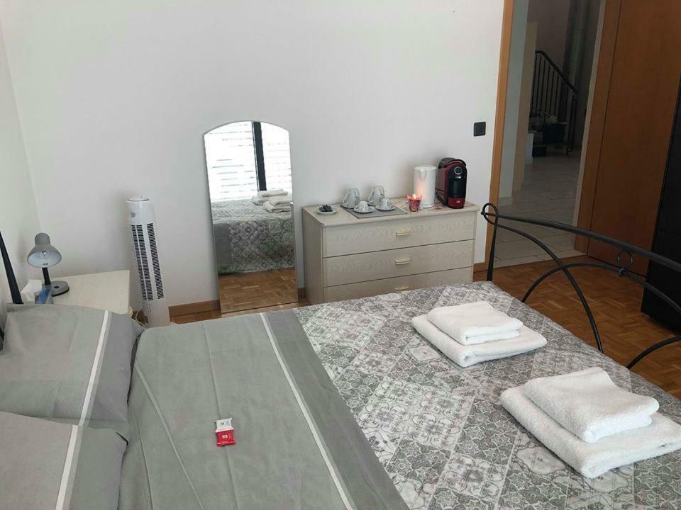 דירות בלינצונה Casa Ines מראה חיצוני תמונה